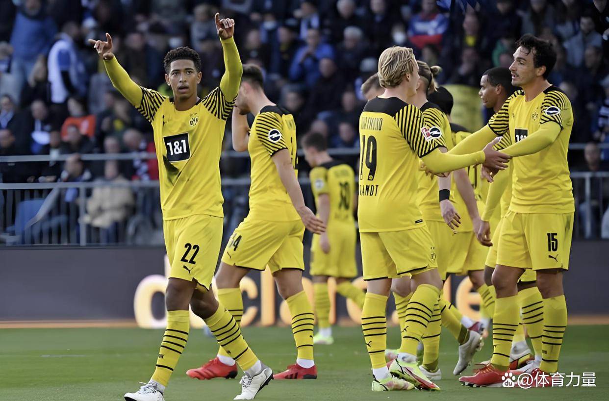 冲刺阶段多特蒙德绝杀压哨——德国杯节点到来，质疑声仍在，更衣室氛围转暖